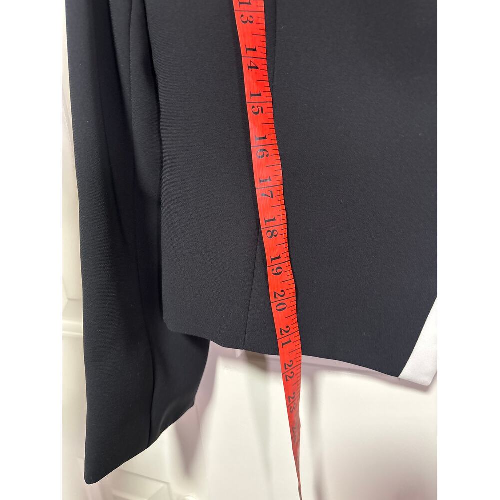 Tahari Black Cropped Blazer with White Trim Size 8 - Picture 5 of 7